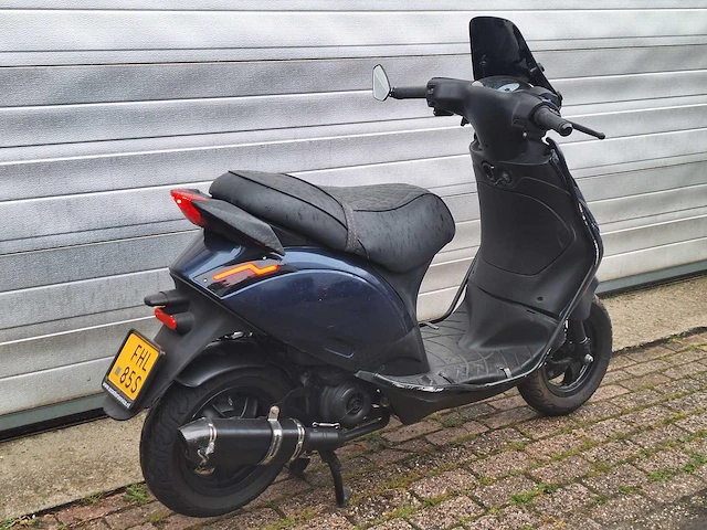 Piaggio zip 45km bromscooter 4-takt - afbeelding 7 van  7