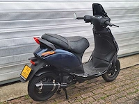 Piaggio zip 45km bromscooter 4-takt - afbeelding 7 van  7