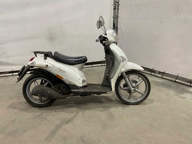Piaggo - liberty - scooter - afbeelding 8 van  13
