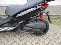 Piagio mp3 300 hpe - driewieler motorscooter - sport - motorfiets - afbeelding 8 van  15