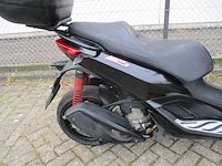 Piagio mp3 300 hpe - driewieler motorscooter - sport - motorfiets - afbeelding 15 van  15