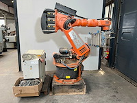 Pick and place - kuka - kr 150l 150sp/2 - industrial robot - 2001 - afbeelding 1 van  14