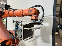 Pick and place - kuka - kr 150l 150sp/2 - industrial robot - 2001 - afbeelding 9 van  14