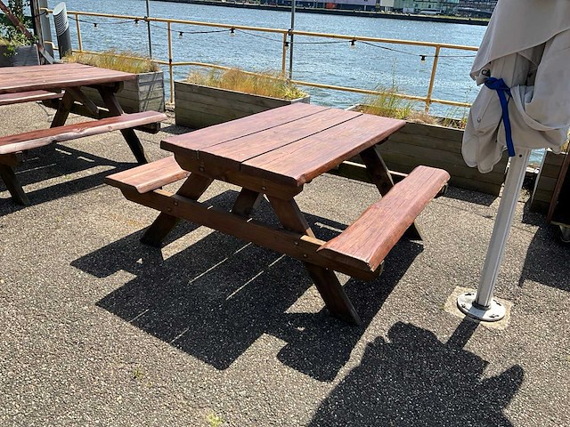 Picknick bank - afbeelding 8 van  9