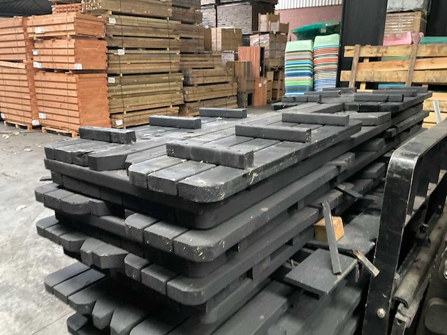 Picknick tafel "family" zwart geïmpregneerd - 240x155x75 cm - afbeelding 5 van  5