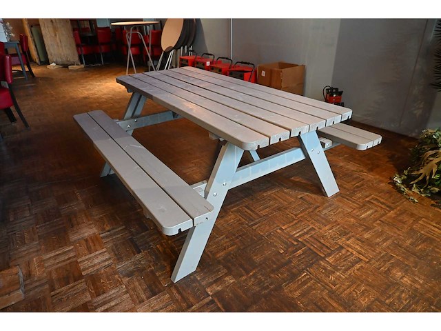 Picknick tafel met inklapbare zijkant (2x) - afbeelding 1 van  5