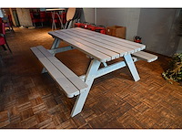 Picknick tafel met inklapbare zijkant (2x) - afbeelding 1 van  5