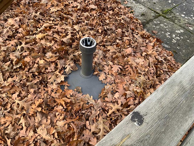 Picknickbank met parasol en kussens (2x) - afbeelding 11 van  15