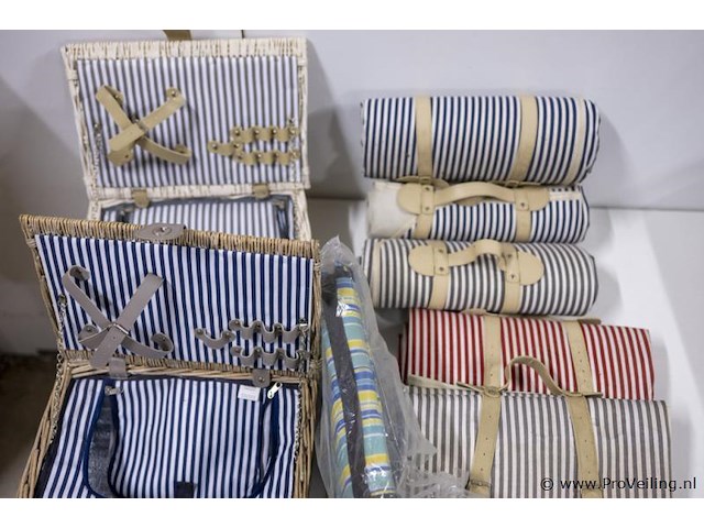 Picknickmandjes & picknickkleden - afbeelding 3 van  3