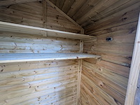 Picknicktafel met tuinhuisje - afbeelding 6 van  11