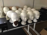 Piepschuim mannequin hoofden (20x)