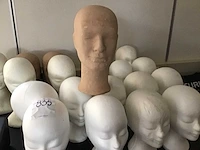 Piepschuim mannequin hoofden (20x) - afbeelding 2 van  3