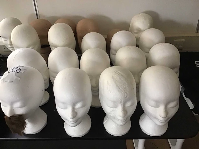 Piepschuim mannequin hoofden (20x) - afbeelding 3 van  3