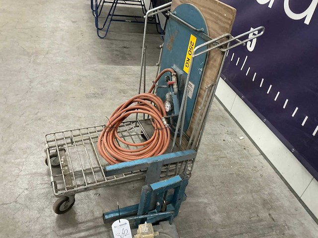 Pieterman glastechniek vacuum glashefjuk met vacuumpompunit - afbeelding 6 van  6