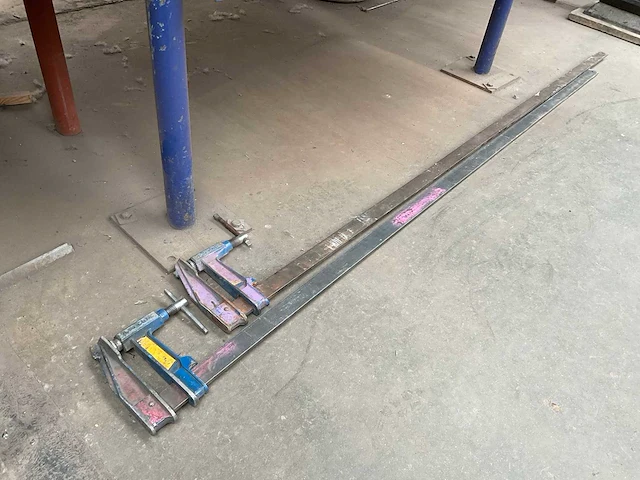 Piher lijmklemmen (2x) - afbeelding 1 van  3
