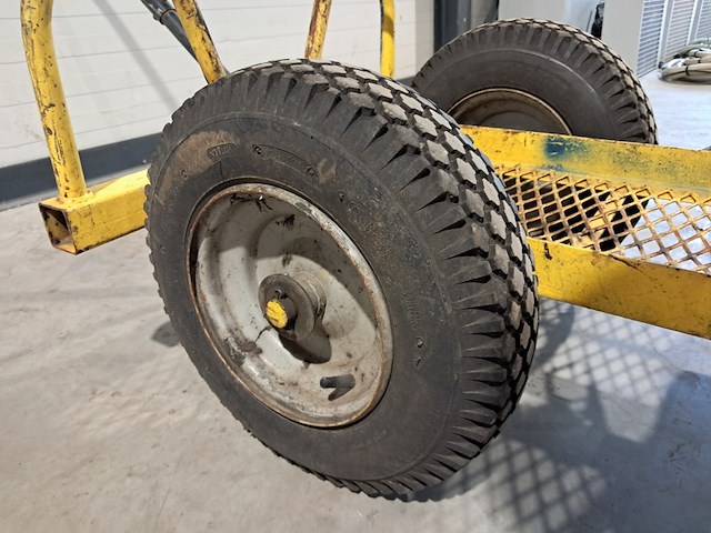 Pijpbuggy 450kg sumner, cricket flat free tires, bouwjaar 2009 - afbeelding 6 van  10