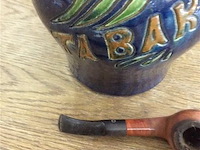 Pijpen + tabakspot. h:18. - afbeelding 2 van  3