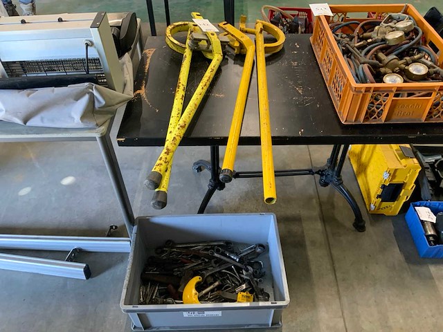 Pijpenbuigers en ring /steeksleutels - afbeelding 1 van  4