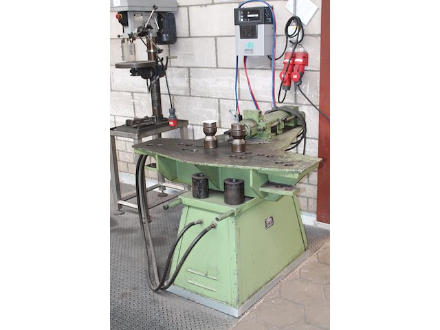 Pijpenbuigmachine camga. - afbeelding 2 van  3