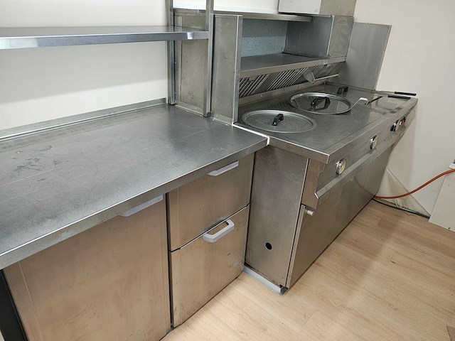Pijpops - 2000 - apg5500f - foodtruck - afbeelding 4 van  49