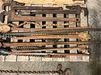Pijptangen "pipe wrenches and chain tongs" - afbeelding 1 van  5