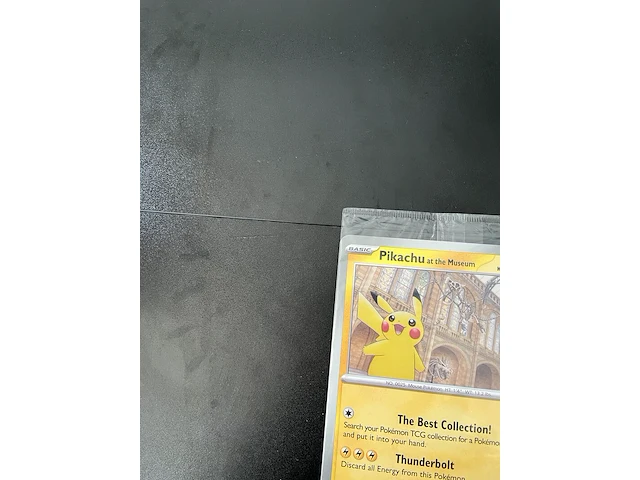 Pikachu at the museum promo-pokémon-kaart (in groot formaat) - afbeelding 3 van  8