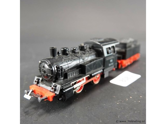 Piko h0 stoomlocomotief (schaal 1:87) met sleeptender, gedecoreerd in een fictieve ns-uitvoering met bedrijfsnummer 98002 - afbeelding 1 van  5