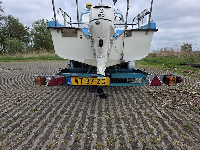 Pilot - zeewaardig - visboot met trailer en 50 pk evinrude etec - afbeelding 3 van  44