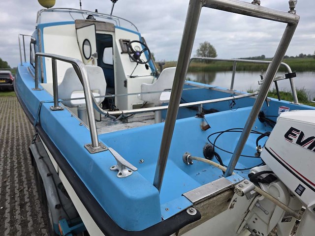 Pilot - zeewaardig - visboot met trailer en 50 pk evinrude etec - afbeelding 10 van  44