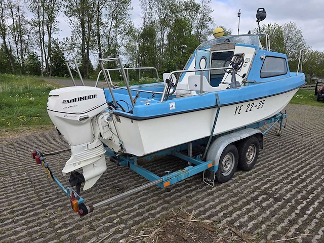 Pilot - zeewaardig - visboot met trailer en 50 pk evinrude etec - afbeelding 1 van  44