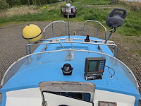 Pilot - zeewaardig - visboot met trailer en 50 pk evinrude etec - afbeelding 12 van  44