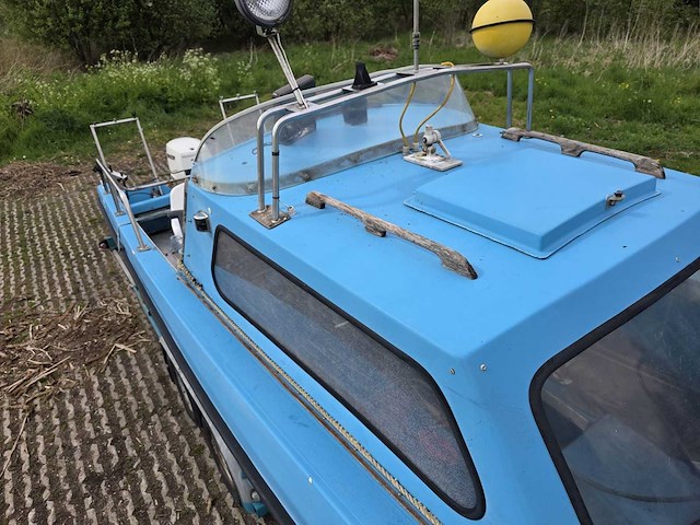 Pilot - zeewaardig - visboot met trailer en 50 pk evinrude etec - afbeelding 15 van  44