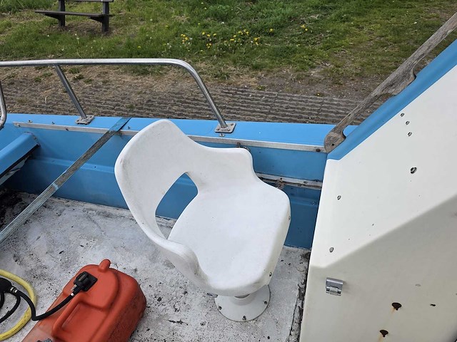Pilot - zeewaardig - visboot met trailer en 50 pk evinrude etec - afbeelding 18 van  44
