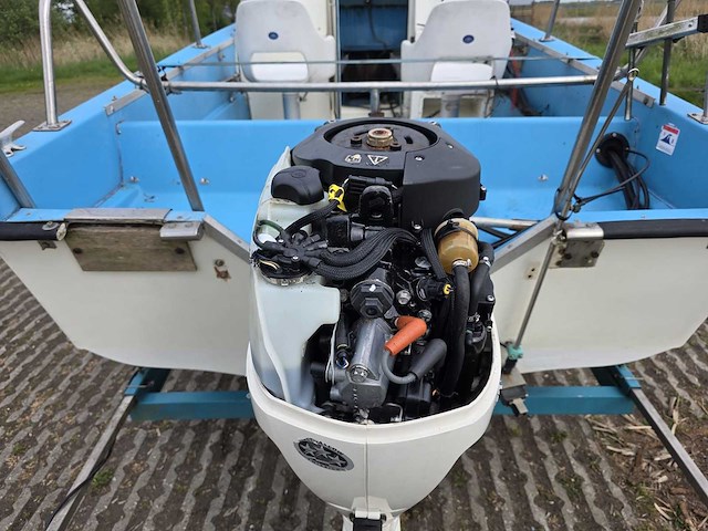 Pilot - zeewaardig - visboot met trailer en 50 pk evinrude etec - afbeelding 35 van  44
