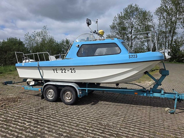Pilot - zeewaardig - visboot met trailer en 50 pk evinrude etec - afbeelding 32 van  44