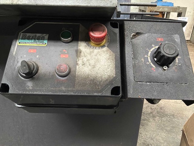 Pilous arg 235 metalen horizontale bandzaagmachine - afbeelding 4 van  5