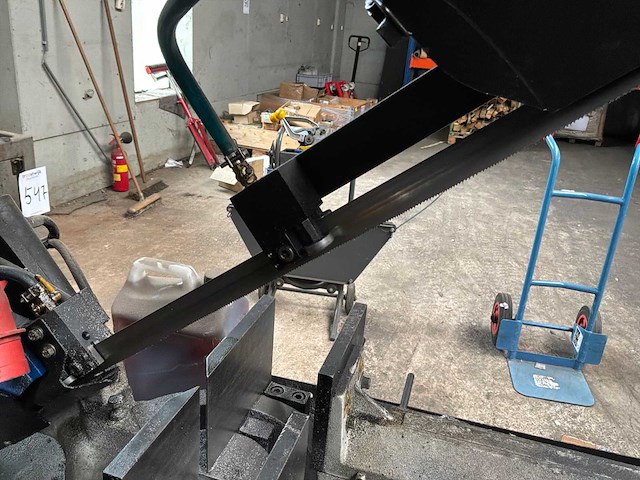 Pilous arg 235 metalen horizontale bandzaagmachine - afbeelding 5 van  5