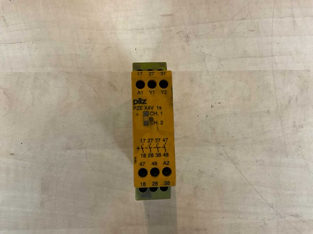 Pilz pze x4v 1s veiligheidsrelais (10x) - afbeelding 2 van  4