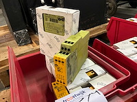 Pilz pze x4v 3/24vdc veiligheidsrelais (20x) - afbeelding 1 van  3