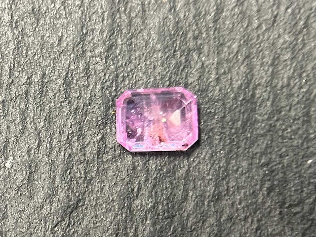 Pink sapphire 0.69 carat - afbeelding 4 van  5