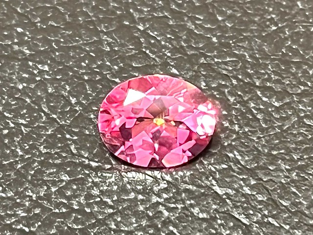 Pink topaas circa 3.00 carat - afbeelding 2 van  4