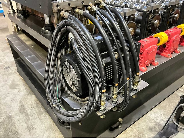 Pinnacle rd 1200 roofdeck productie rolvormlijn - afbeelding 8 van  51