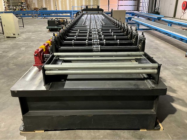 Pinnacle rd 1200 roofdeck productie rolvormlijn - afbeelding 12 van  51