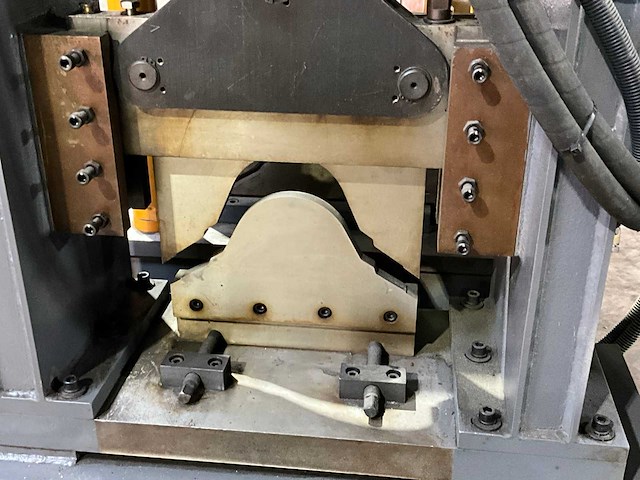 Pinnacle ridgcap xg-400 productie rolvormlijn - afbeelding 35 van  37