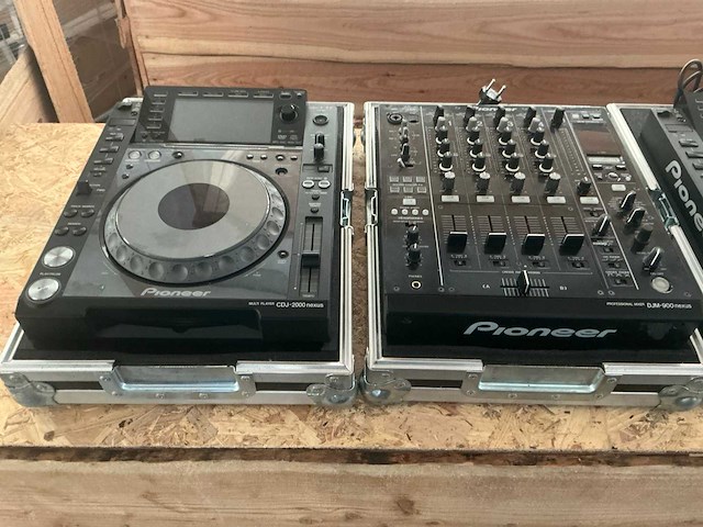 Pioneer cdj-2000nxs nexus dj set compleet - afbeelding 2 van  9