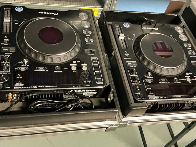 Pioneer cdj1000mkiii dj-gear (2x) - afbeelding 12 van  12