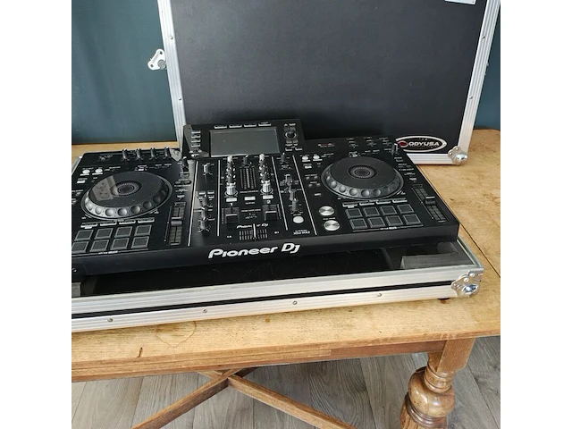 Pioneer dj controller met case, pioneer dj, xdj-rx2 - afbeelding 1 van  5