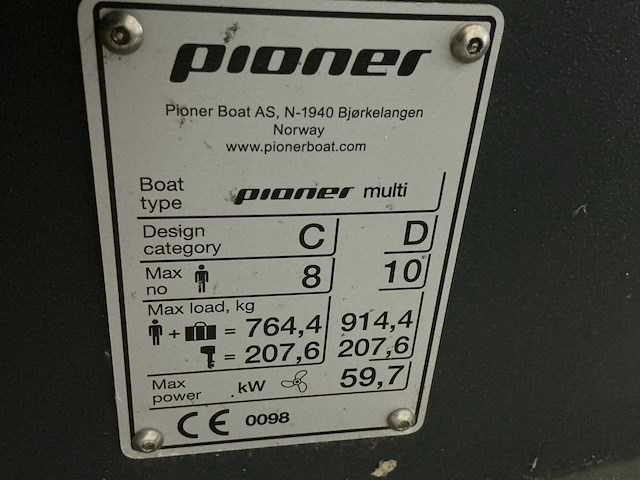 Pioner multi d10 c8 speedboot - afbeelding 13 van  35