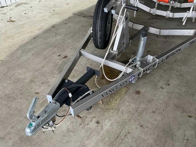 Pioner multi d10 c8 speedboot - afbeelding 30 van  35