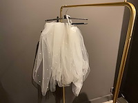 Piorier - sluiers - partij kleding - afbeelding 2 van  26